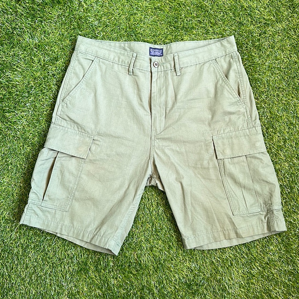 Levi’s Cargo Shorts